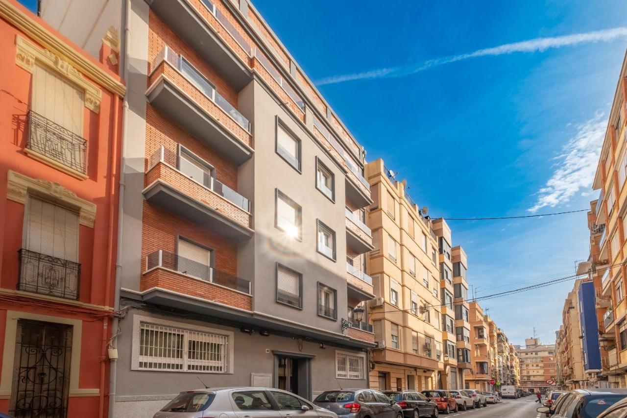 Modern, Stylish Apartment Valencia Exterior photo